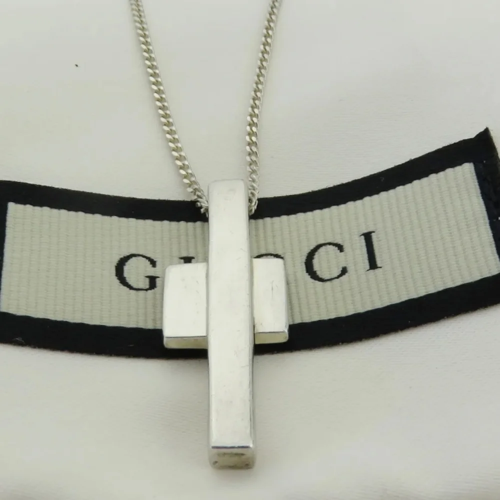 - Gucci Luxury Cross ✝️ Sterling Silver Necklace